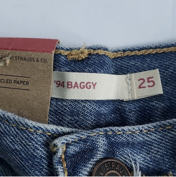 ๐ขSALE Levi's 94 Baggy Jeans NWT Sz 25 - Picture 9 of 16